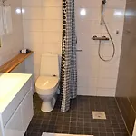 מלון דירות Salpalinjan Hovi 3*