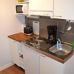 Salpalinjan Hovi מלון דירות לאפינרנטה