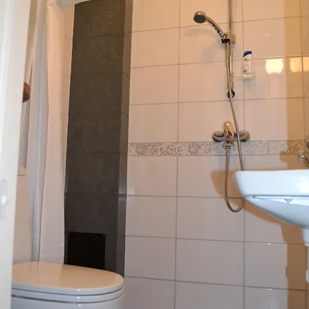 Salpalinjan Hovi 3*