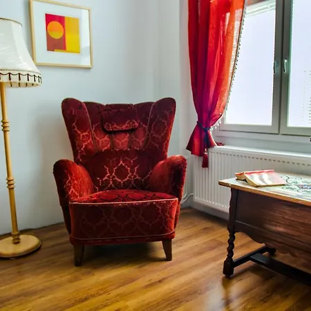 Aparthotel Salpalinjan Hovi 3*