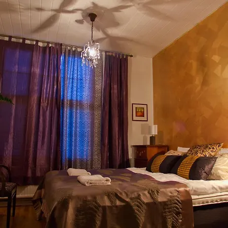 Huoneistohotelli Salpalinjan Hovi